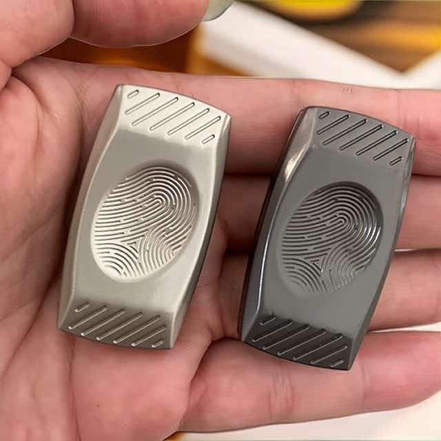 Glissière tactile magnétique e - Cool Office Tech Gadgets avis et prix