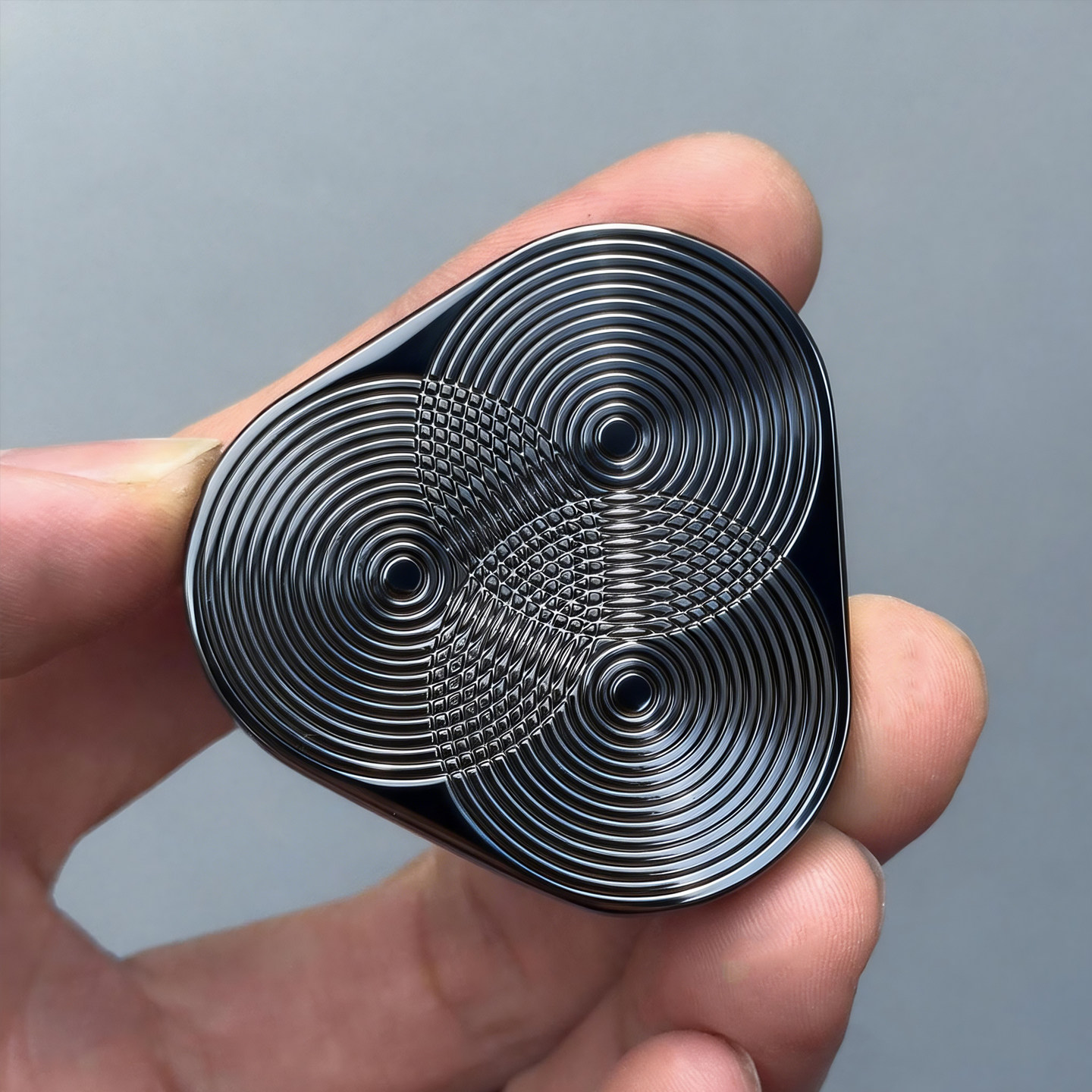 Triangle Magnetic Fidget Slide - Cool Office Tech Gadgets avis et prix
