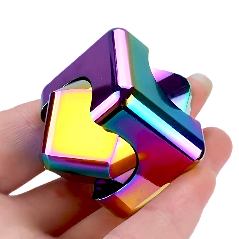 Cube Fidget Spinner Infini Car - Cool Office Tech Gadgets avis et prix