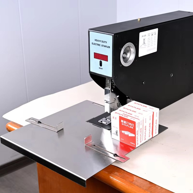 Agrafeuse électrique de bureau - Electric Stapler Heavy avis et prix